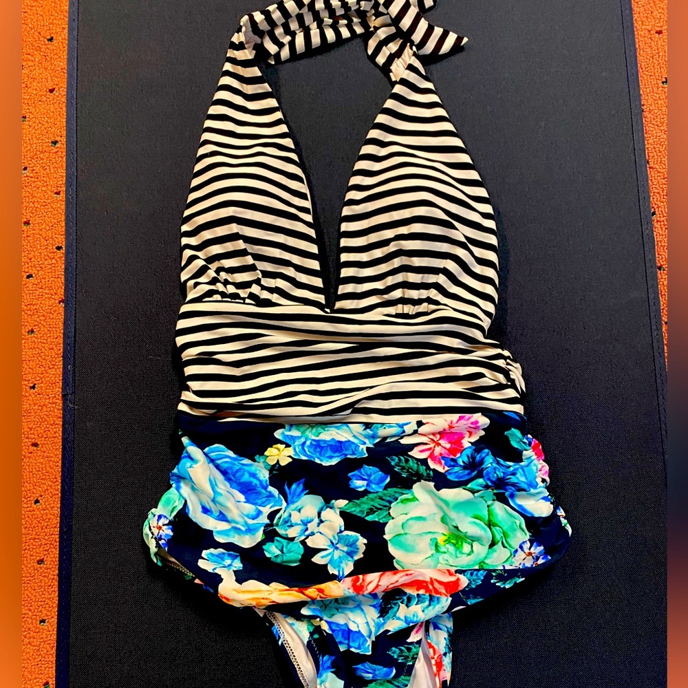 Cupshe halter one piece swimsuit